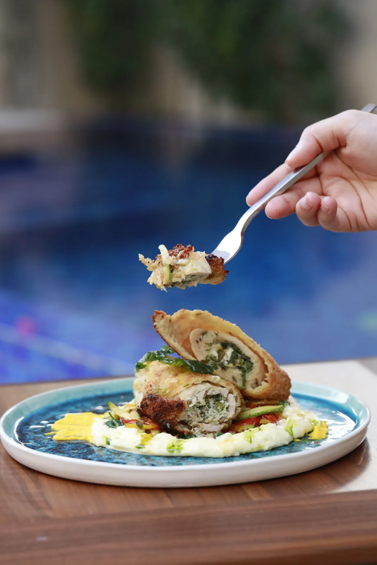 [SQ7167248] Breaded Chicken Breast Sublime - Made with real Canadian snow crab meat in creamy dill sauce