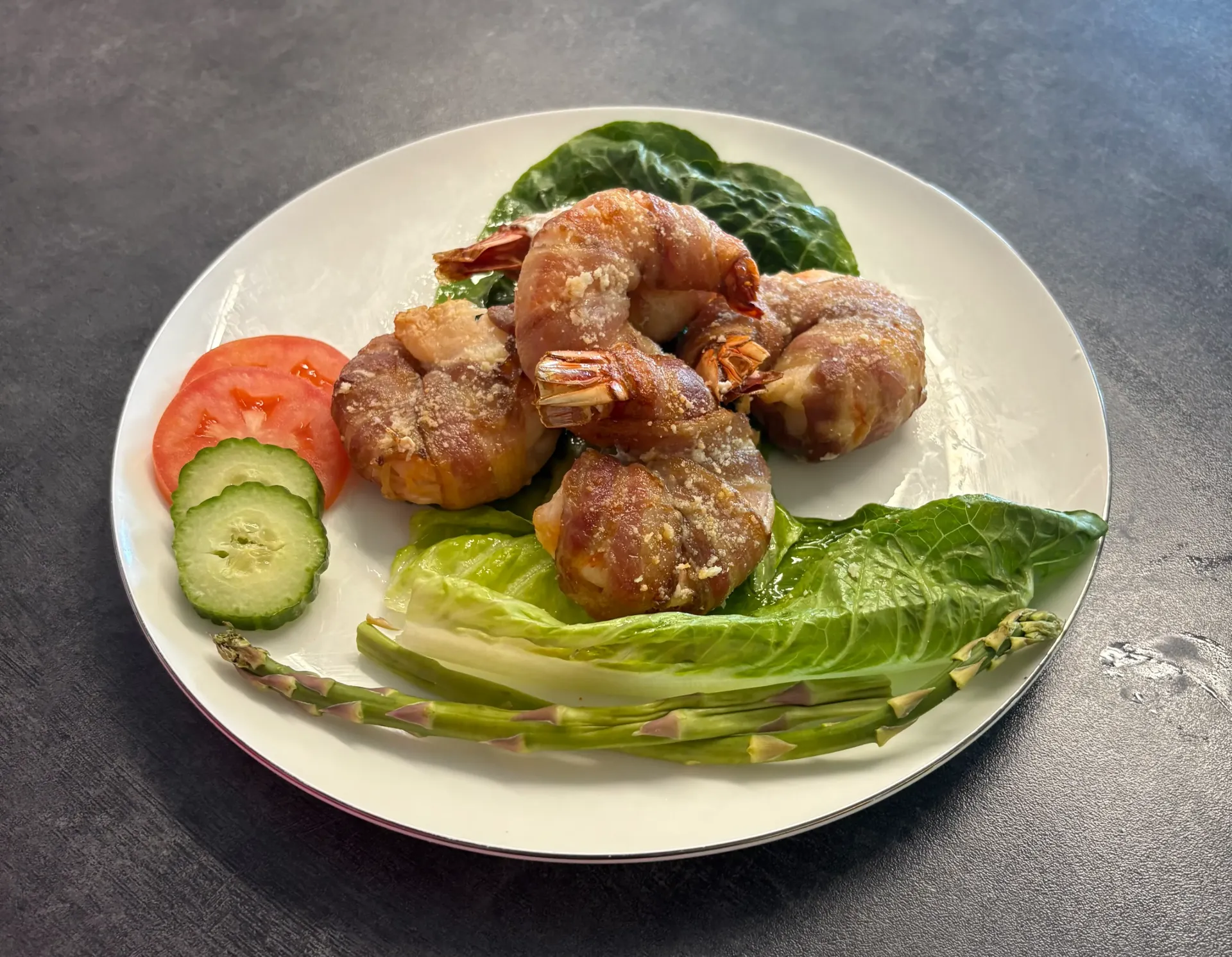 [SQ6502800] Colossal Black Tiger Shrimp 6/8 Bacon Wrapped